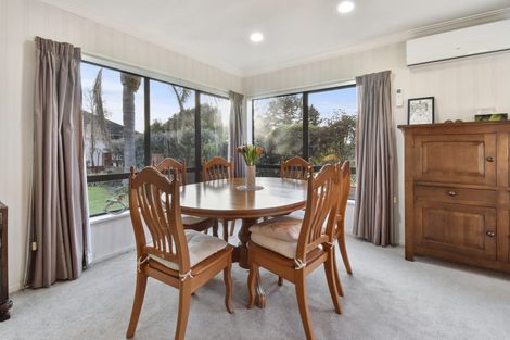 Photo of property in 16 Shepherds Road, Papakura, 2110