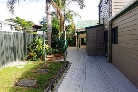 Photo of property in 14 Chablis Place, Henderson, Auckland, 0612
