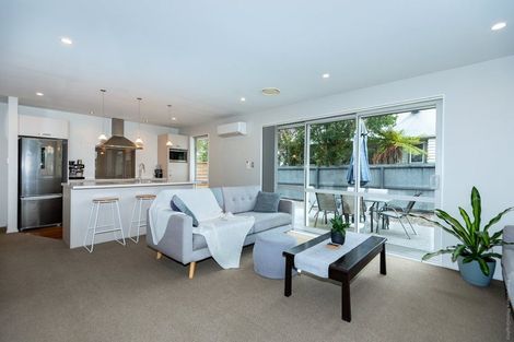 Photo of property in 10 Bideford Place, Dallington, Christchurch, 8061