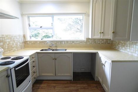 Photo of property in 11 Jellicoe Road, Murrays Bay, Auckland, 0630