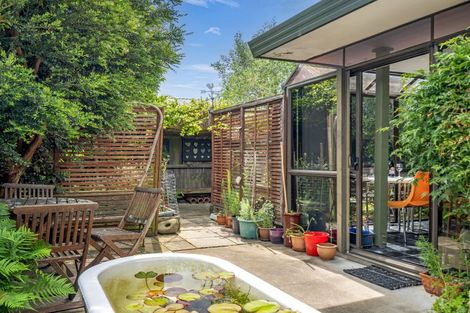 Photo of property in 2/56 Aorangi Road, Bryndwr, Christchurch, 8053