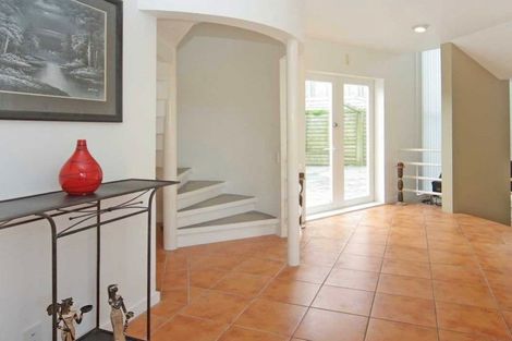 Photo of property in 80 Beacon Hill Road, Strathmore Park, Wellington, 6022