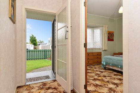 Photo of property in 53 Alfred Street, Fairfield, Hamilton, 3214