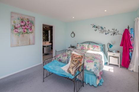 Photo of property in 3 Te Wairewa Street, Pegasus, 7612