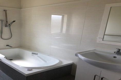 Photo of property in 11 Gordon Place, Newtown, Wellington, 6021