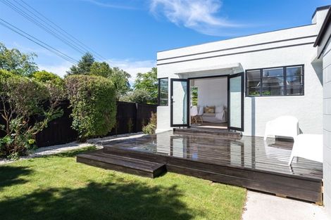 Photo of property in 71a Eastern Terrace, Beckenham, Christchurch, 8023