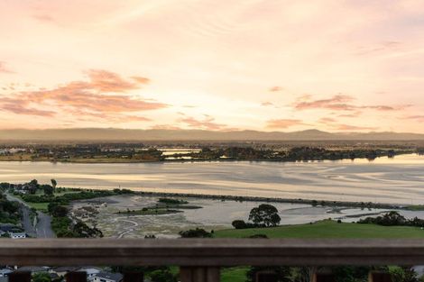 Photo of property in 5 Rifleman Lane, Redcliffs, Christchurch, 8081