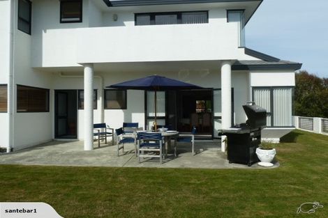 Photo of property in 30 Molyneux Close, Whitby, Porirua, 5024