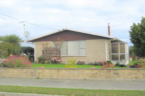 Photo of property in 26 Burn Street, Holmes Hill, Oamaru, 9401