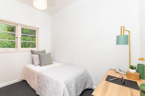 Photo of property in 8 Hadfield Terrace, Bluff Hill, Napier, 4110