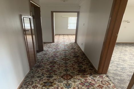 Photo of property in 42 Sunnyside Crescent, Papatoetoe, Auckland, 2025