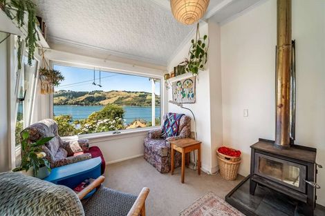 Photo of property in 17 Adderley Terrace, Ravensbourne, Dunedin, 9022