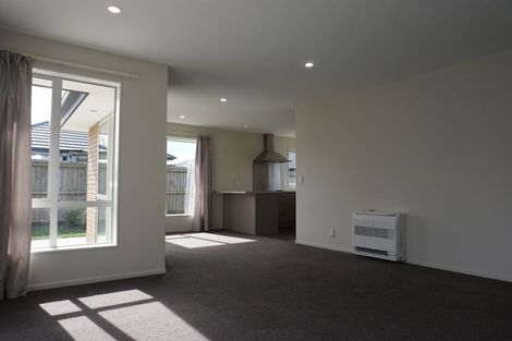 Photo of property in 4 Stanwood Grove, Darfield, 7510