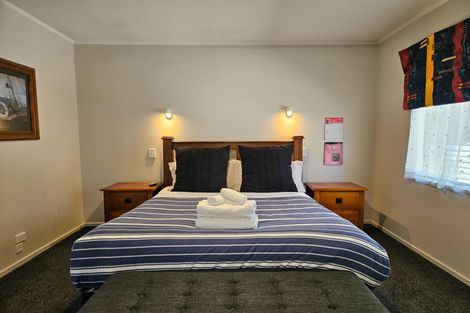 Photo of property in 1 Dwyer Place, Lake Tekapo, 7999