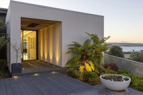Photo of property in 35 Pukenamu Road, Rainbow Point, Taupo, 3330