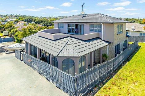 Photo of property in 29 Chieftain Rise, Goodwood Heights, Auckland, 2105