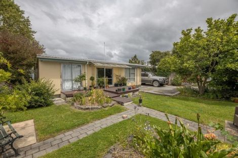 Photo of property in 98 Prestons Road, Redwood, Christchurch, 8051