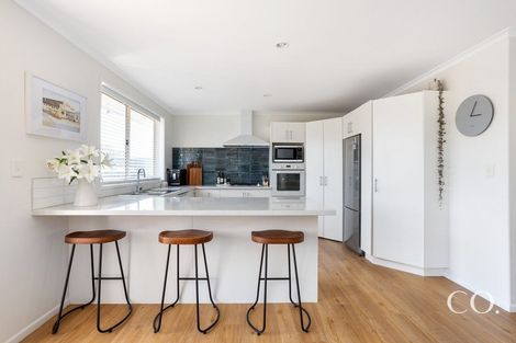 Photo of property in 108 Longview Drive, Papamoa Beach, Papamoa, 3118