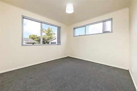 Photo of property in 376 Roscommon Road, Clendon Park, Auckland, 2103
