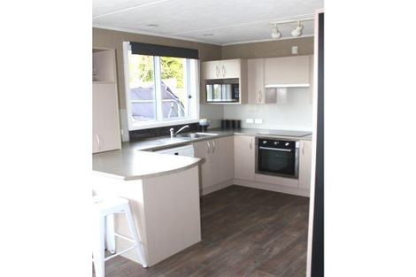 Photo of property in 102 Centennial Avenue, Helensburgh, Dunedin, 9010