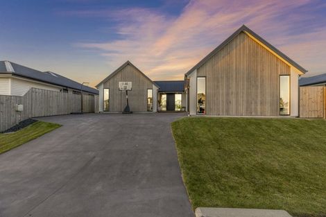 Photo of property in 69 Te Hurunui Drive, Pegasus, 7612