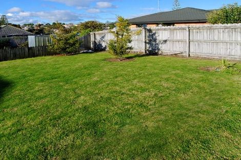 Photo of property in 62a Hutchinson Avenue, New Lynn, Auckland, 0600