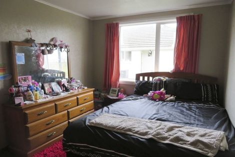 Photo of property in 2 Hamilton Street, East Gore, Gore, 9710