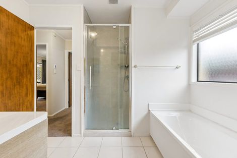 Photo of property in 86 Carnoustie Drive, Wattle Downs, Auckland, 2103