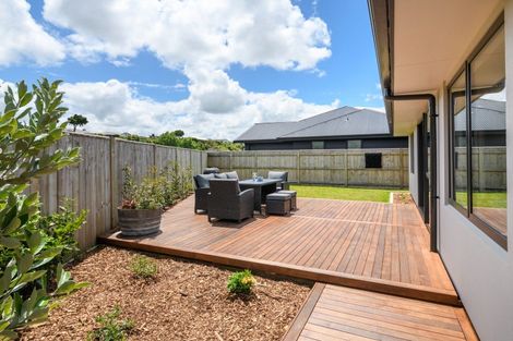 Photo of property in 51 Freedom Drive, Kelvin Grove, Palmerston North, 4414