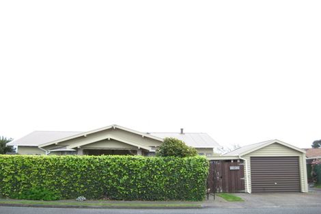 Photo of property in 8 Baring Terrace, Strandon, New Plymouth, 4312