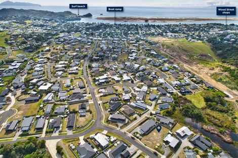 Photo of property in 17 Northcoast Place, Mangawhai Heads, Mangawhai, 0505