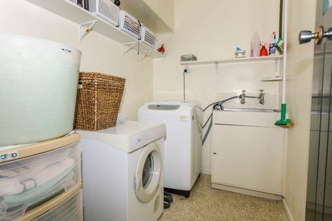 Photo of property in 15 Victoria Avenue, Dannevirke, 4930