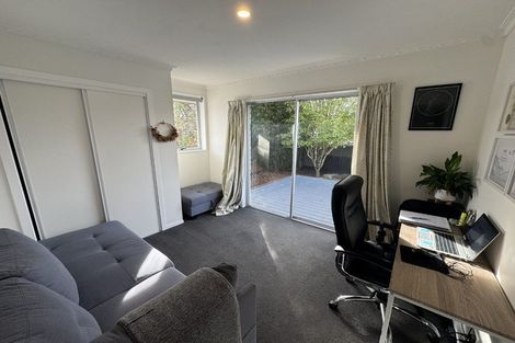 Photo of property in 1/96 Lake Terrace Road, Burwood, Christchurch, 8061