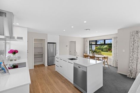 Photo of property in 41 Watkins Drive, Rangiora, 7400