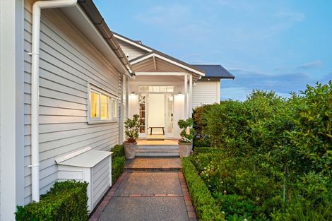 Photo of property in 16 Endeavour Avenue, Flagstaff, Hamilton, 3210