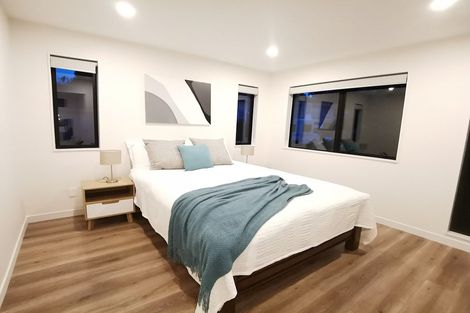 Photo of property in 57e Hogans Road, Glenfield, Auckland, 0629