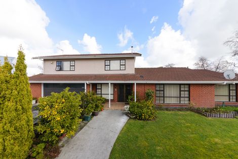 Photo of property in 14 Peter Hall Drive, Kelvin Grove, Palmerston North, 4414