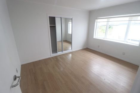 Photo of property in 273 Glenvar Road, Long Bay, Auckland, 0630