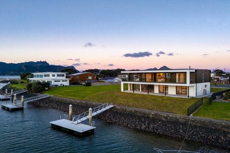 Photo of property in 21 Fred Carr Place, One Tree Point, 0118