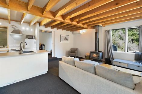 Photo of property in 18b Mackinnon Terrace, Sunshine Bay, Queenstown, 9300