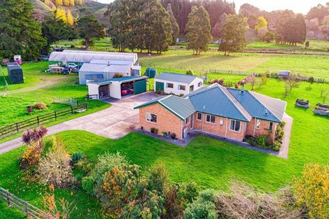 Photo of property in 28 West Road, Mangatainoka, Pahiatua, 4982