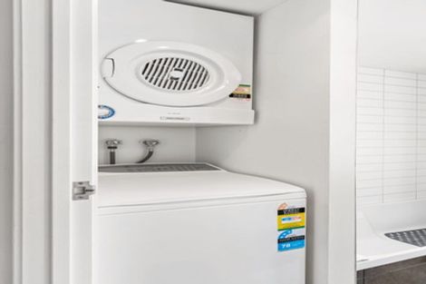 Photo of property in 306 Ocean Road, Whangamata, 3620