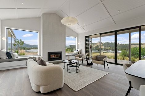 Photo of property in 6 Moya Drive, Matakana, 0985