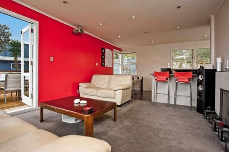 Photo of property in 13 James Street, Glenfield, Auckland, 0629