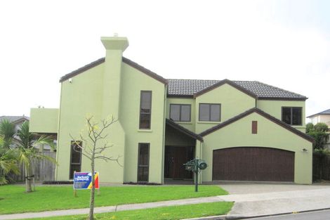 Photo of property in 97 Mt Lebanon Crescent, The Gardens, Auckland, 2105