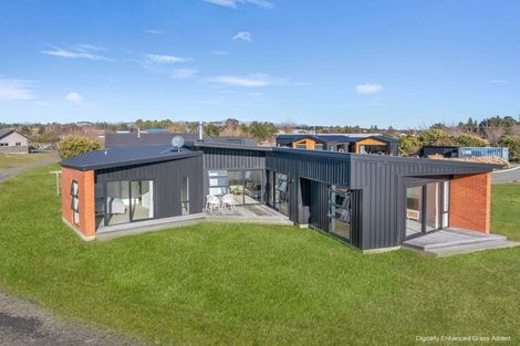 Photo of property in 35 Paton Place, Te Anau, 9600