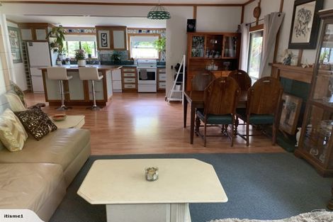 Photo of property in 264 Thames Coast Sh25 Road, Thornton Bay, Thames, 3575