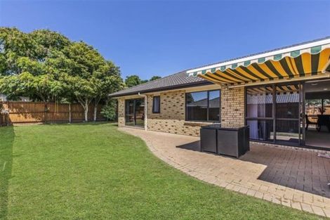 Photo of property in 202 Wattle Farm Road, Wattle Downs, Auckland, 2103