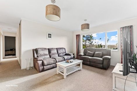 Photo of property in 24 Poplar Road, Stanmore Bay, Whangaparaoa, 0932