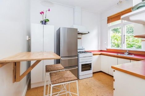 Photo of property in 3 Talavera Terrace, Kelburn, Wellington, 6012